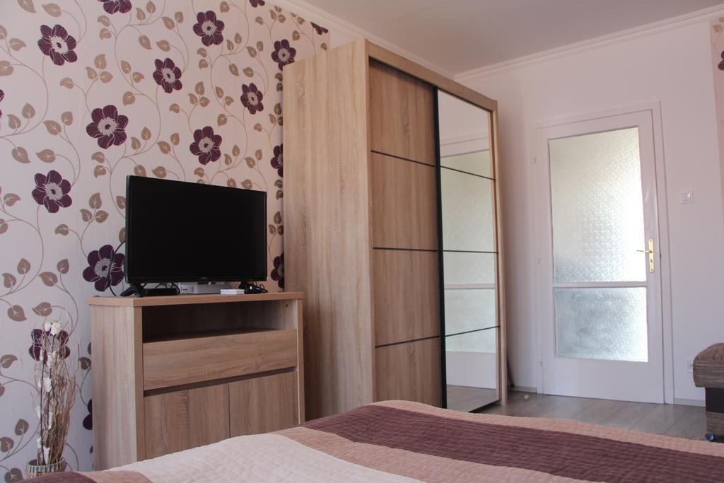 Verona Apartman Szeged Exterior foto